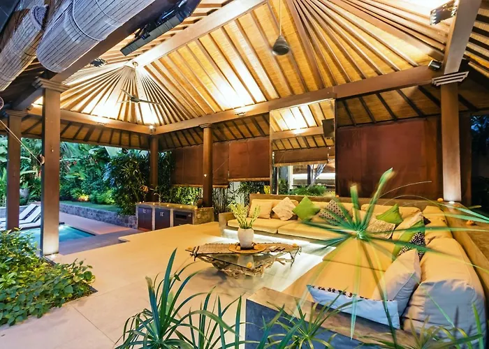 Villa Besok Seminyak (Bali)