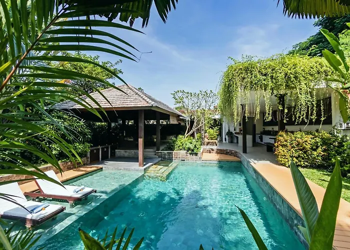 Besok Villa Seminyak (Bali)